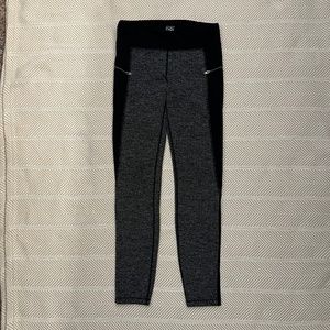 Athleta Girl Textured Leggings Zip Pockets Black Gray 866442 Girls L/12